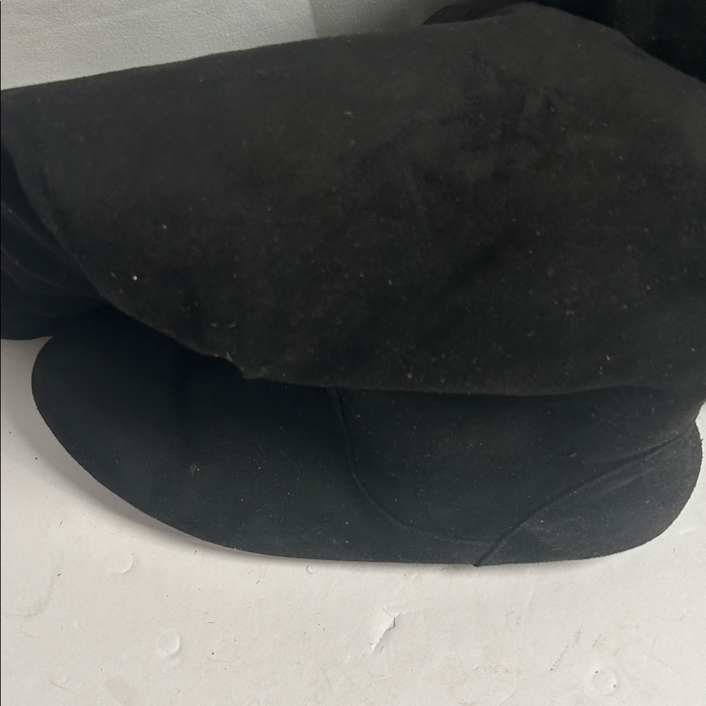 Elegant Black Over the Knee Boots In Size 8W - Picture 13 of 16